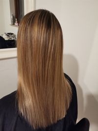 Caramel Mocha Balayage mit Schnitt